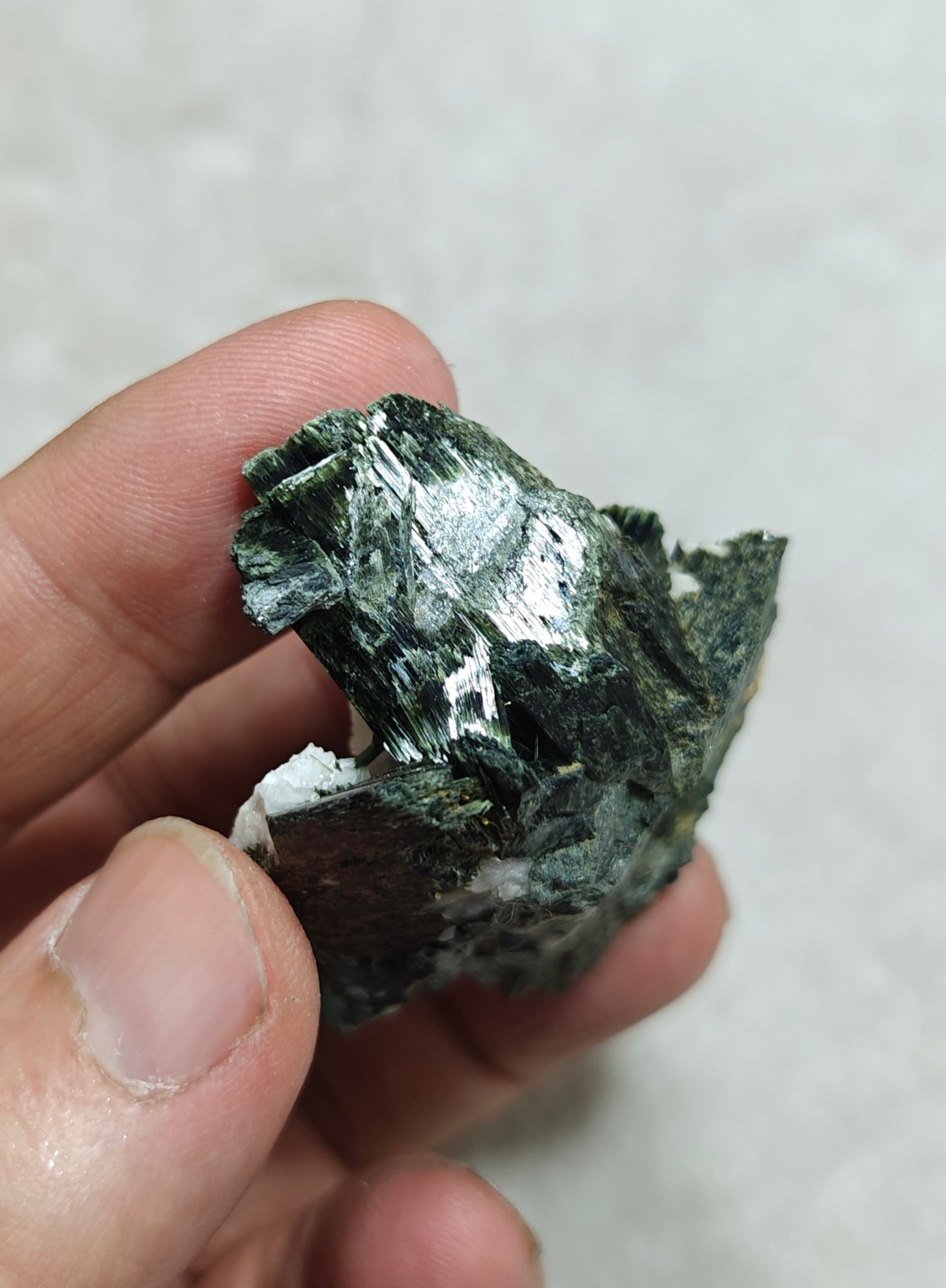 Single beautiful aesthetic aegirine crystals on matrix specimen 47 grams