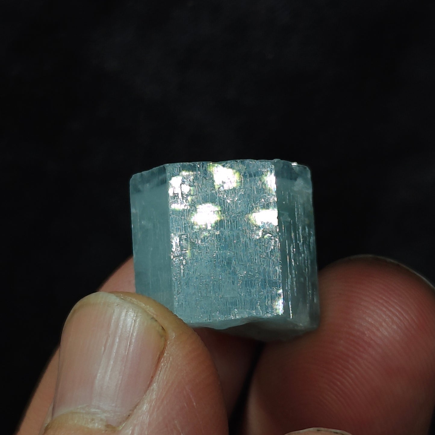 Afghanistan Aquamarine Crystal with tiny tantalite 45 carats
