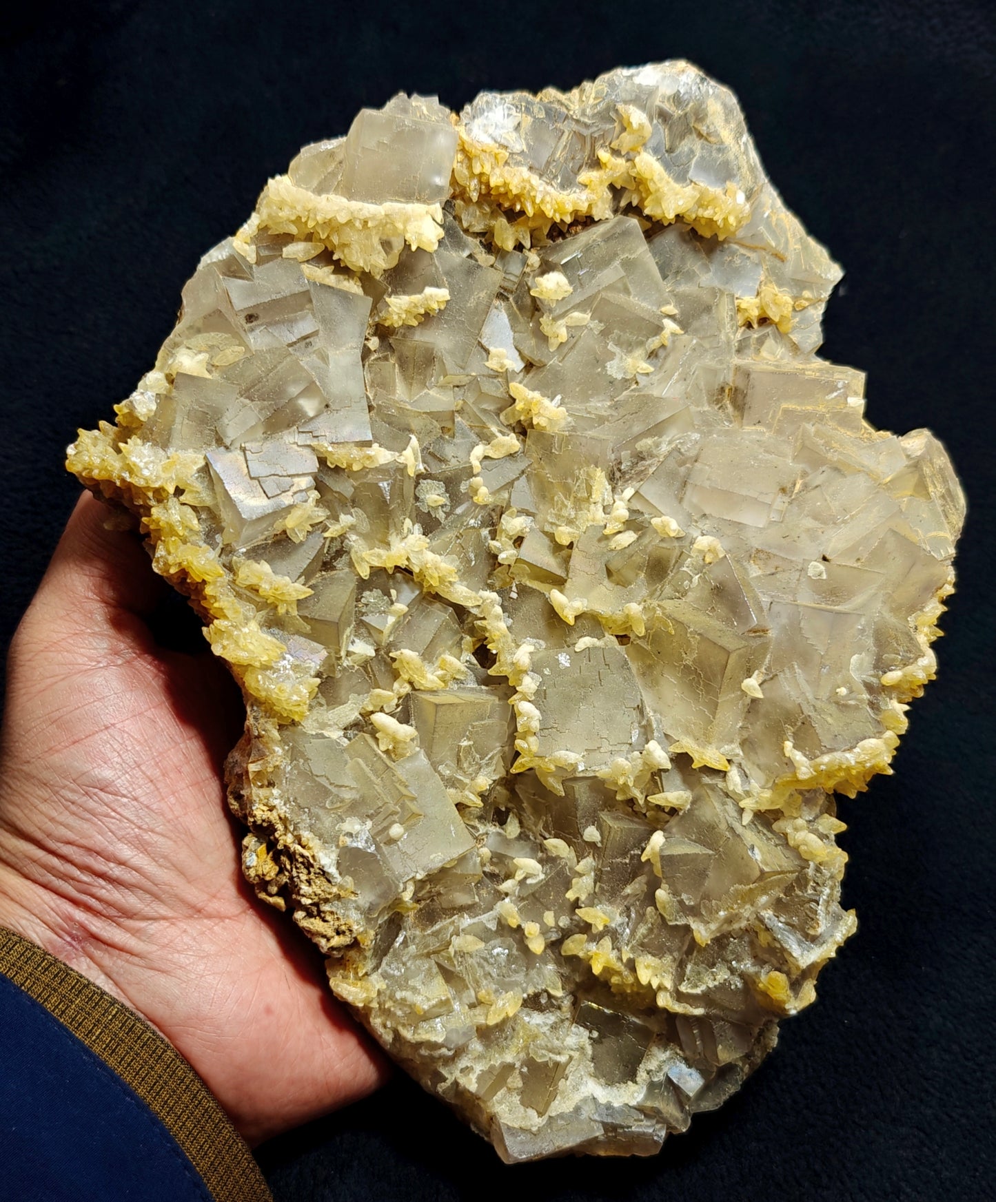 Beautiful Grey Color Fluorite plate with Dogteeth calcite crystals 1580 grams