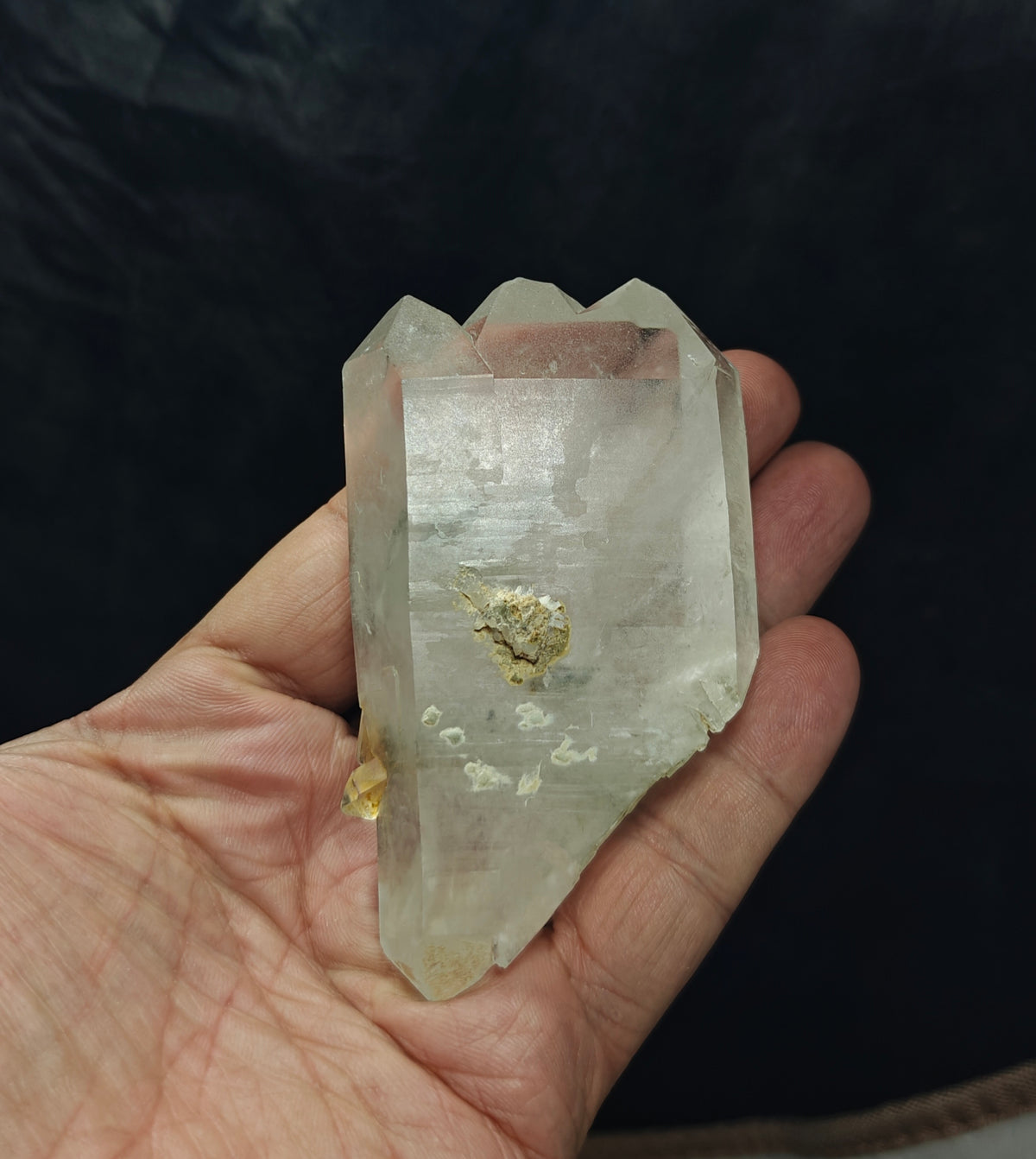 Natural faden quartz crystal with chlorite inclusions 172 grams