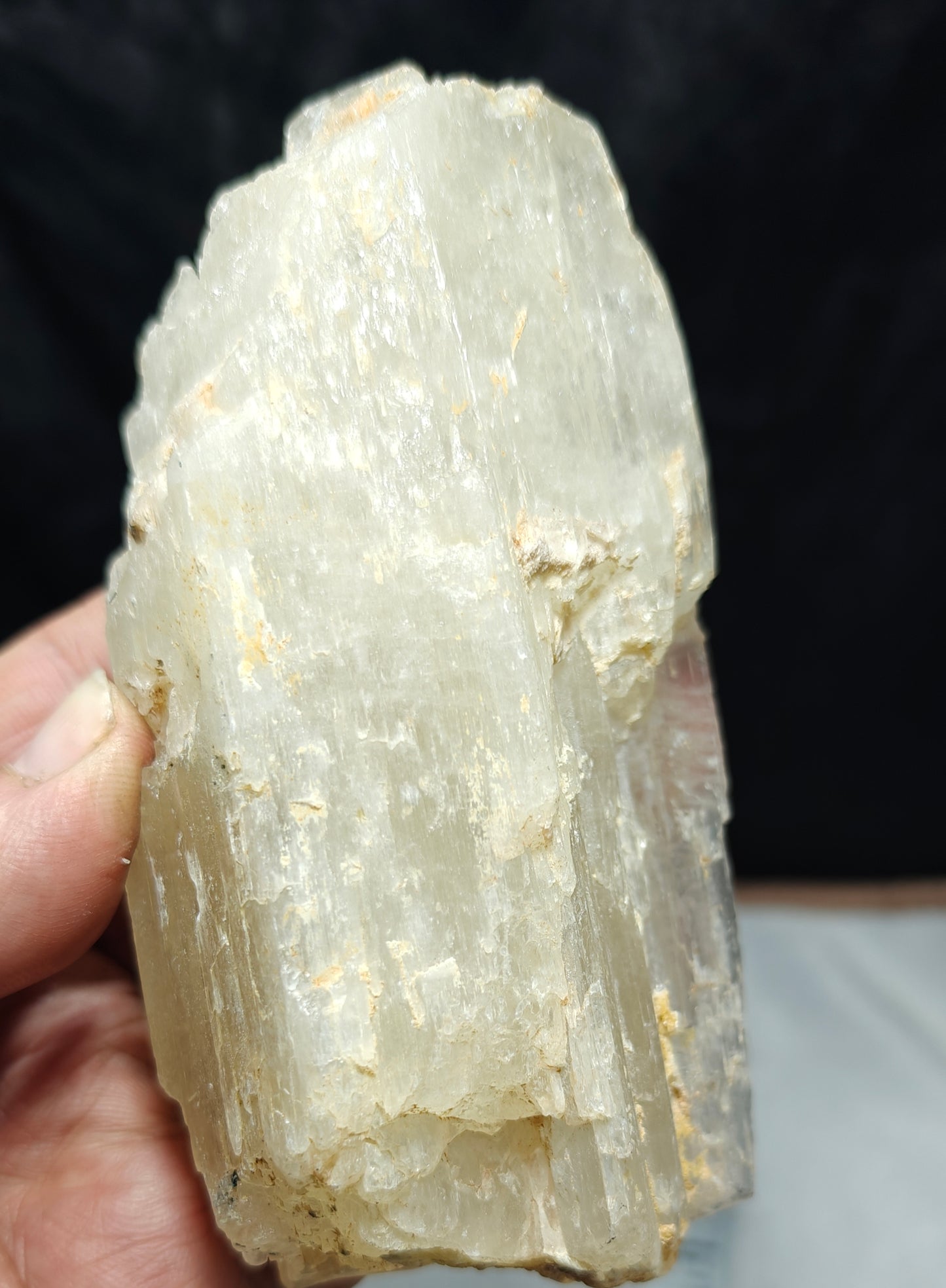 Natural spodumene crystal 548 grams