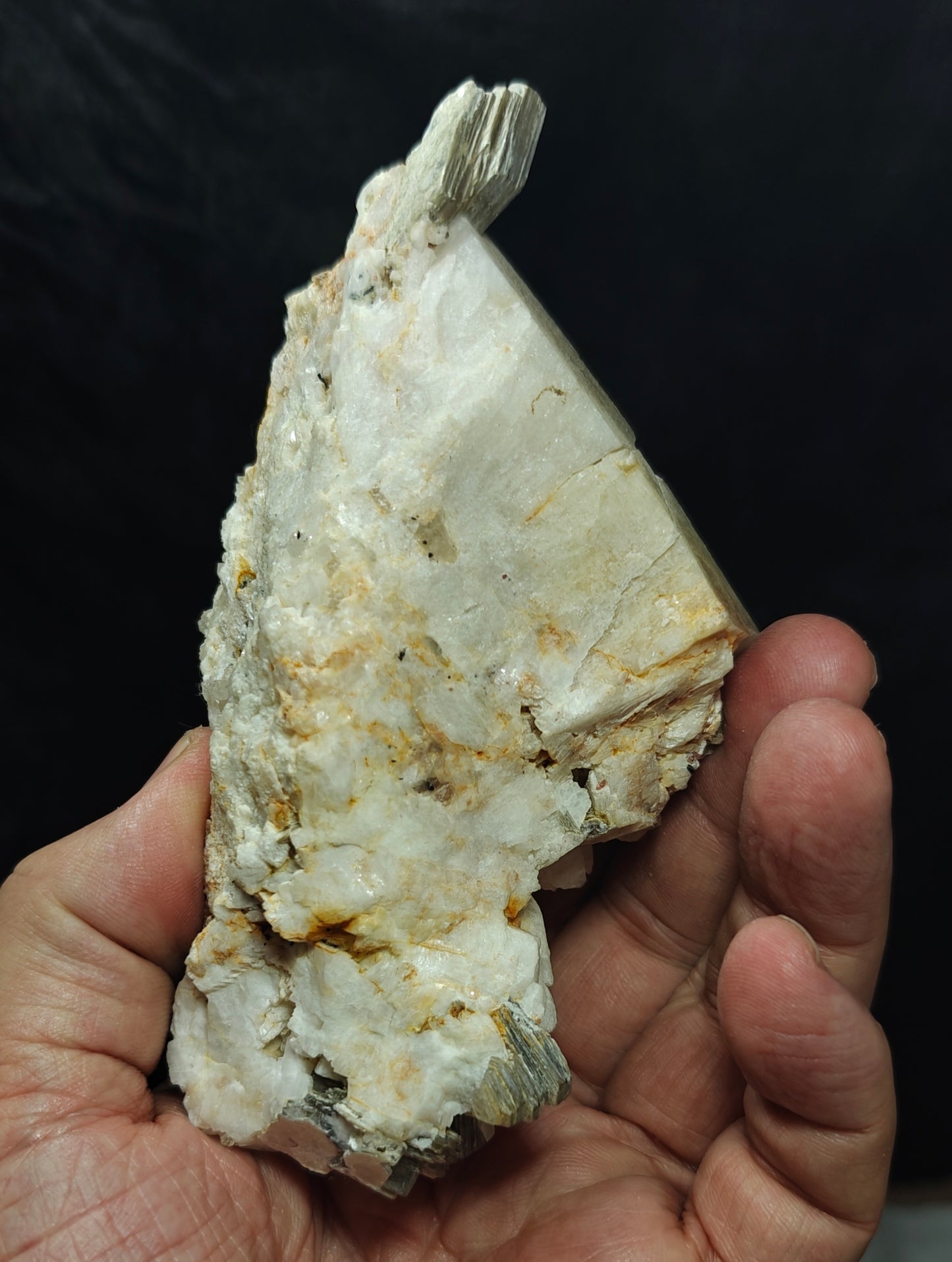 Aquamarine Crystal on matrix of Albite with Mica 452 grams