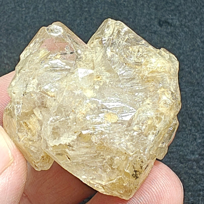 Natural window quartz fenster quartz crystal 38 grams