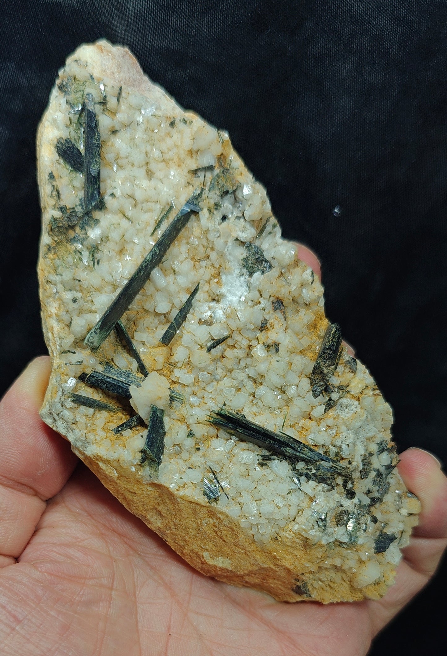 Natural aegirine crystals on matrix specimen 284 grams