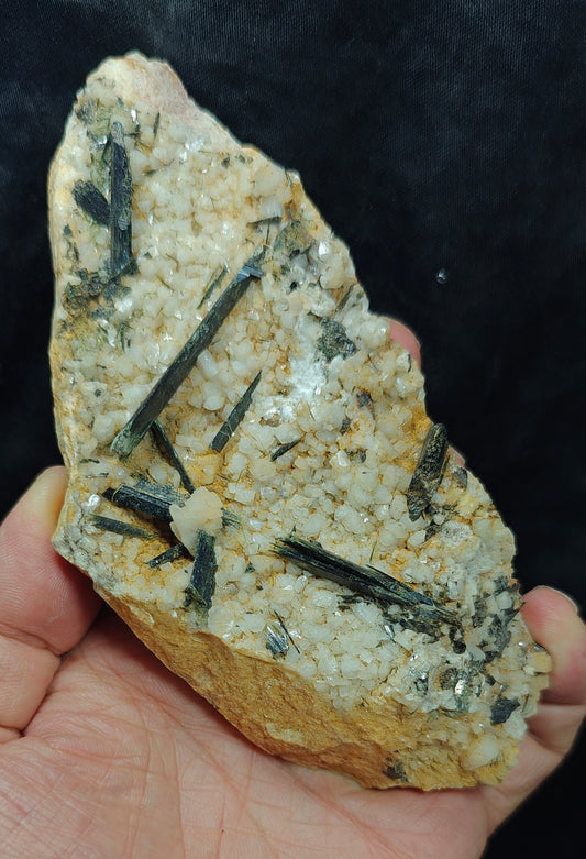 Natural aegirine crystals on matrix specimen 284 grams