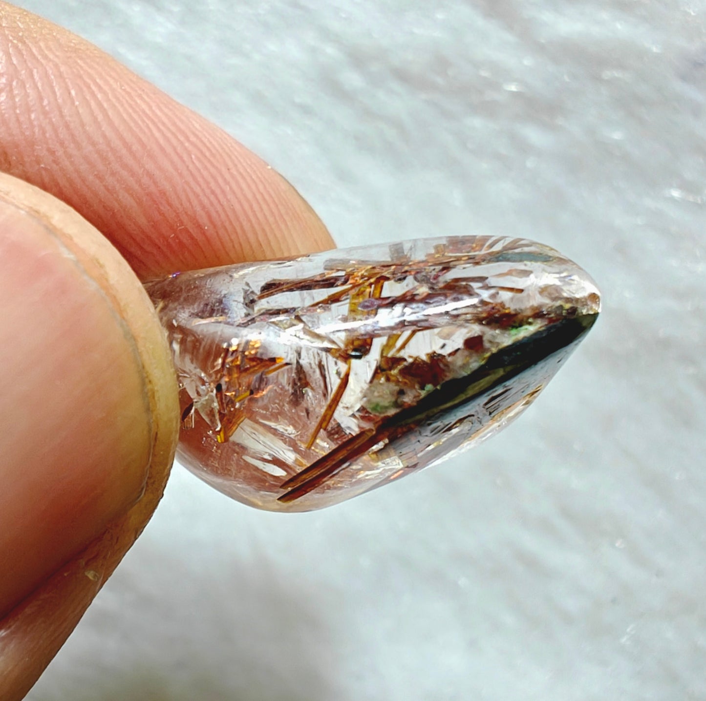 Rutiles included polished quartz 4 grams