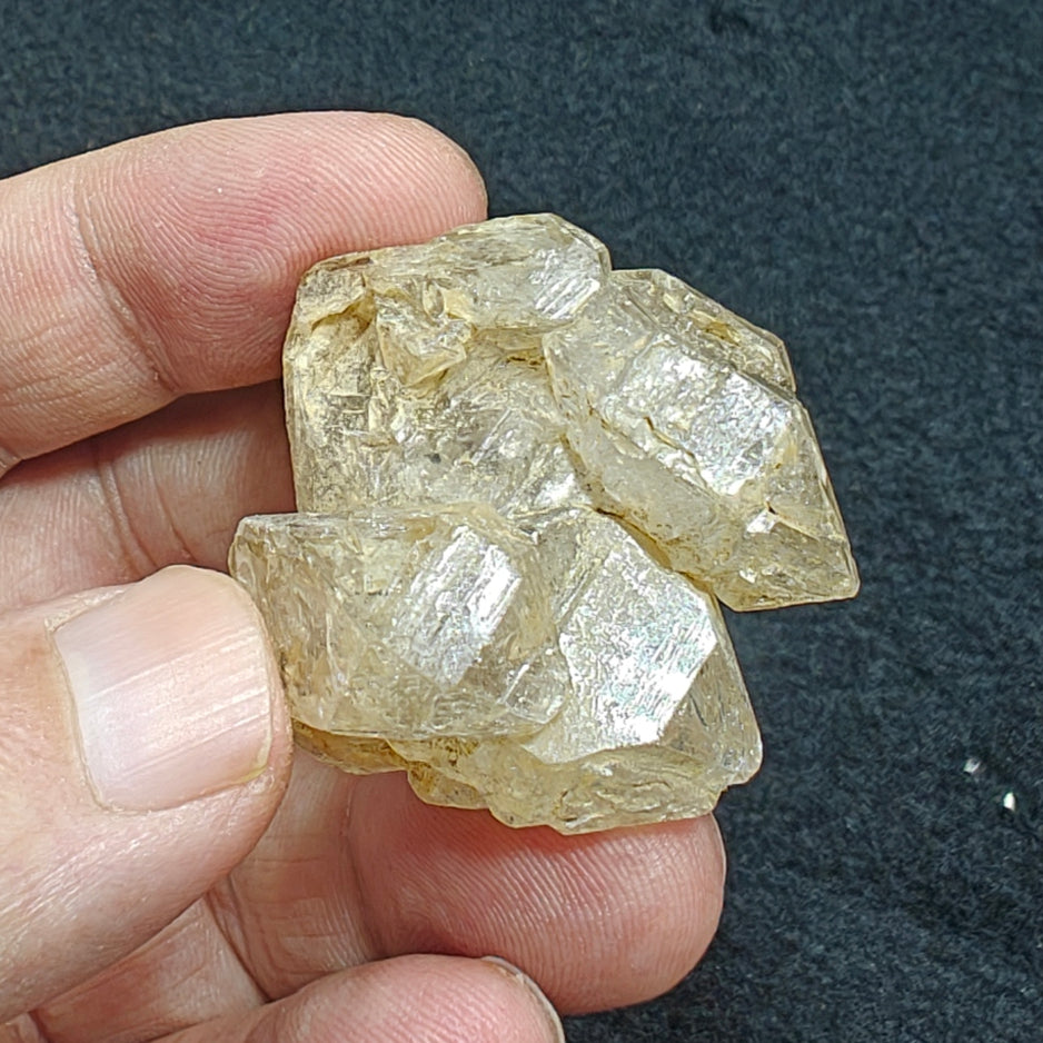 Natural window quartz fenster quartz crystal 38 grams