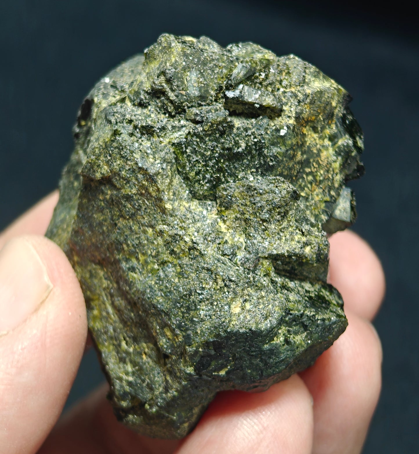 Natural dark green color epidote crystal 124 grams