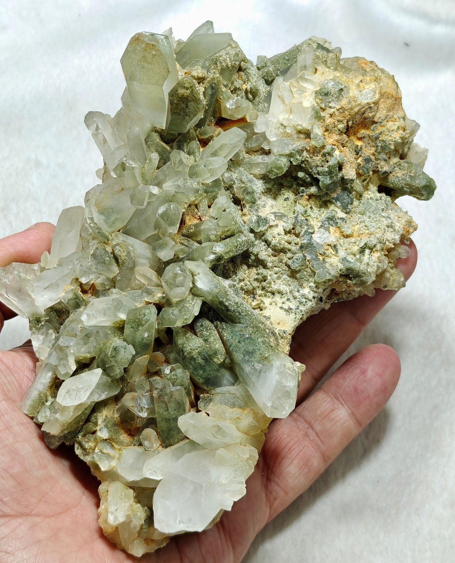 Natural terminated Chlorite Quartz crystals cluster 839 grams