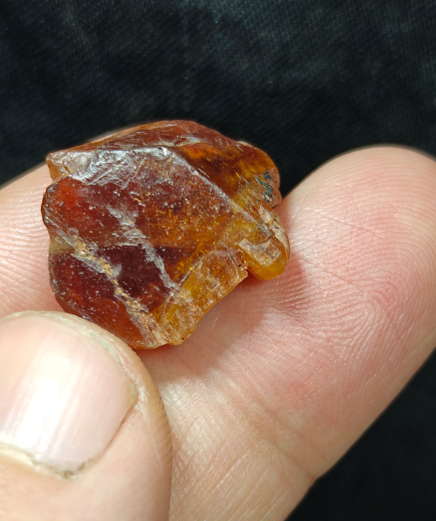 Natural bastnasite Bastnäsite crystal 8.5 grans