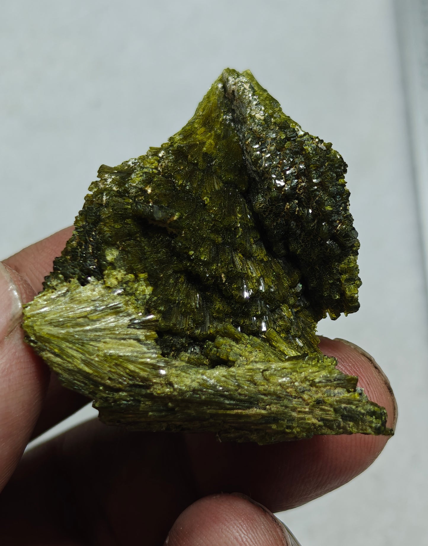 Natural Epidote cluster spray 35 grams