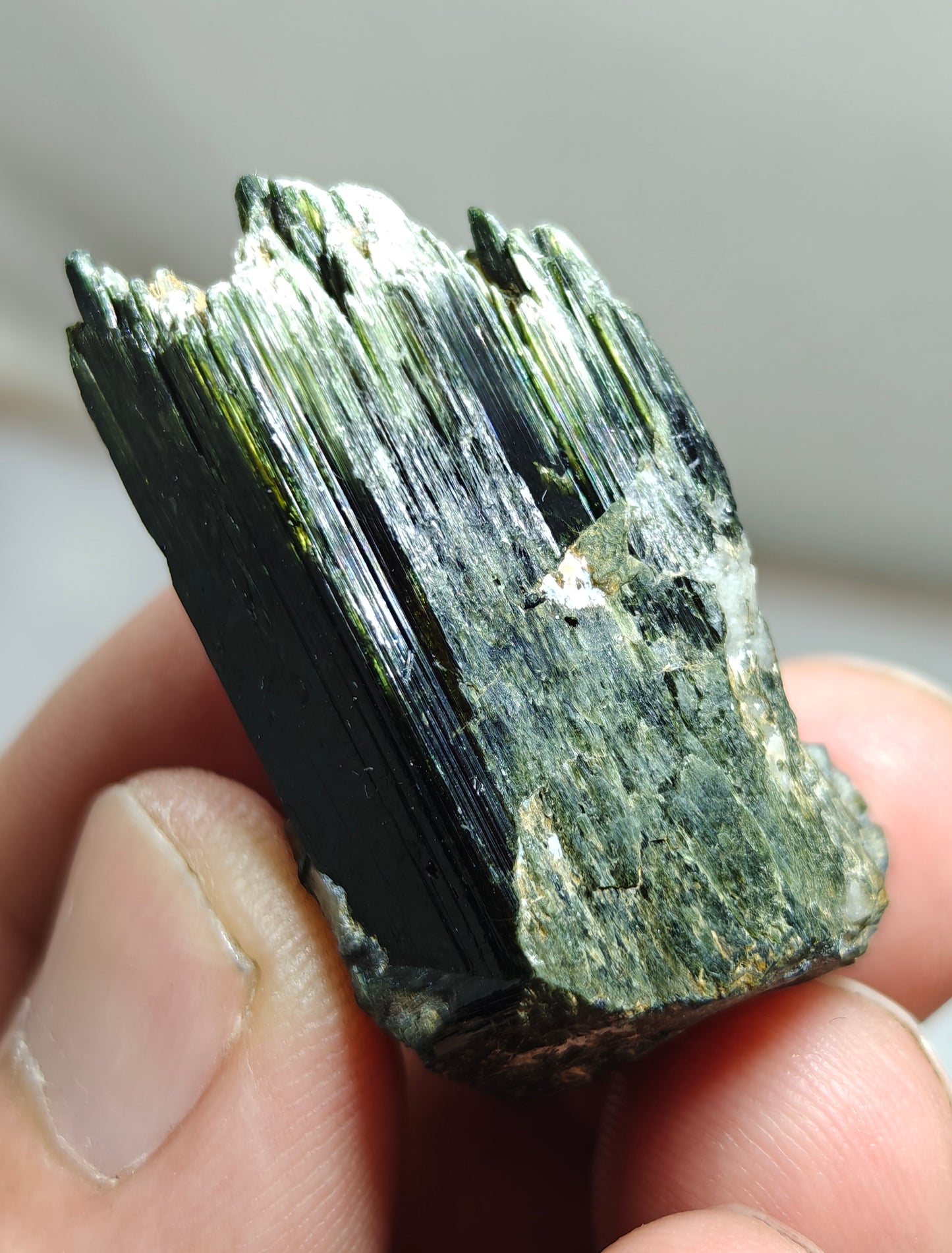 Natural aegirine crystal 22 grams