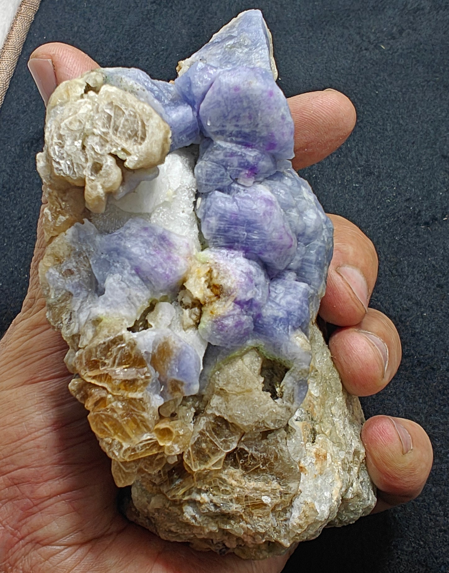 Natural hackmanite specimen on matrix 730 grams