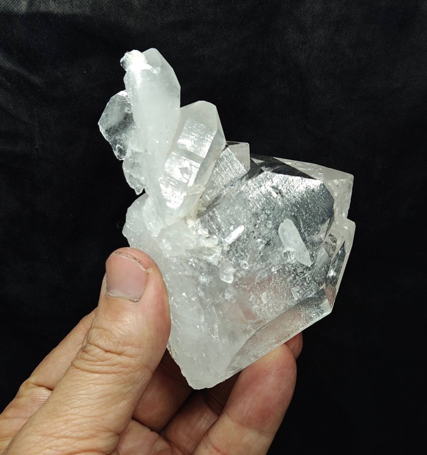 Natural quartz crystals cluster combined together 194 grams