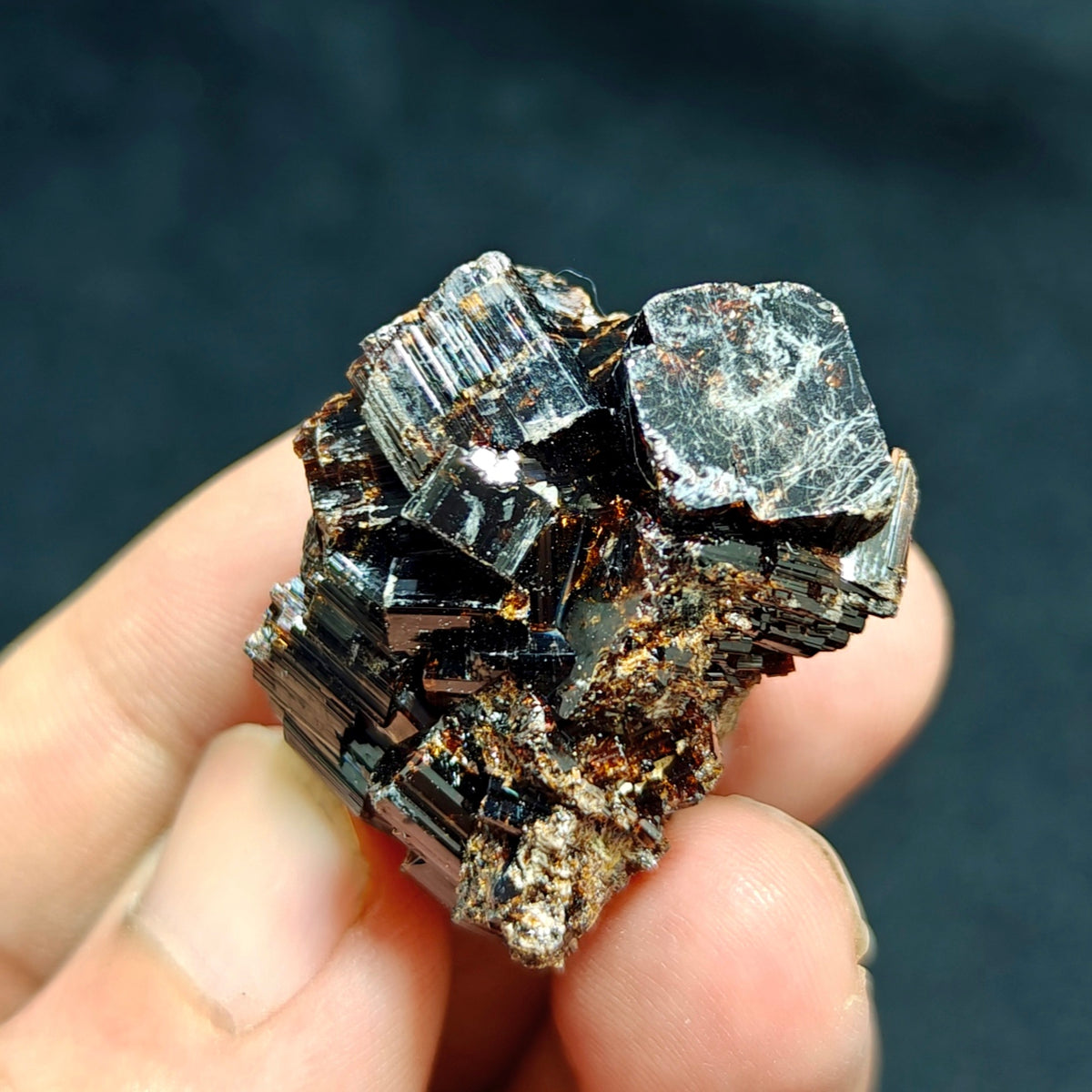 Natural lusterous crystal specimen of dark brown Vesuvianite 30g