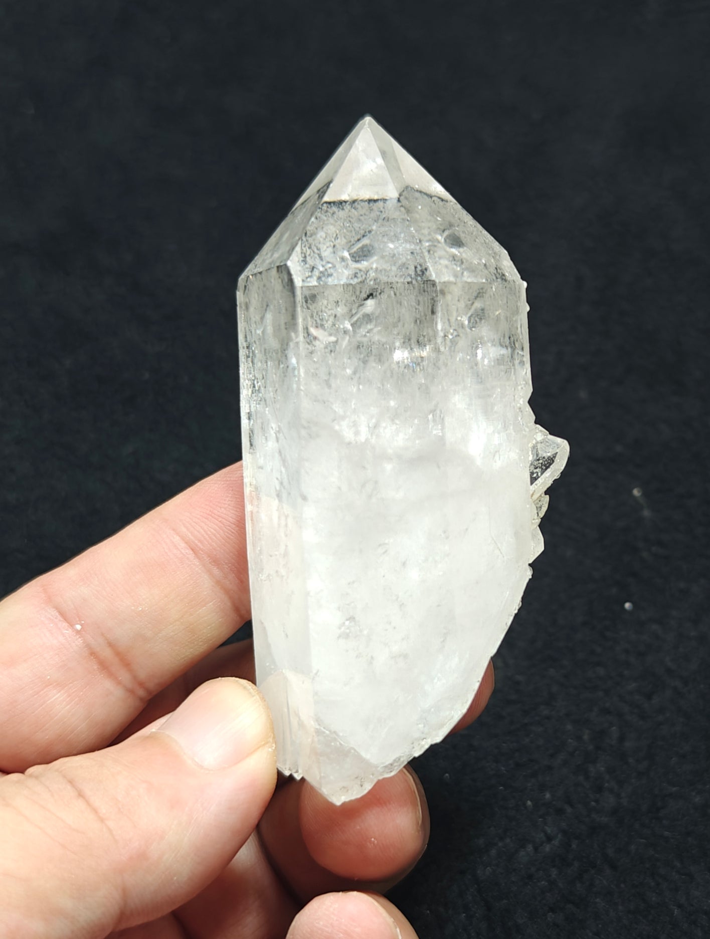 An amazing clear Quartz Crystal with beautiful terminations 154 grams