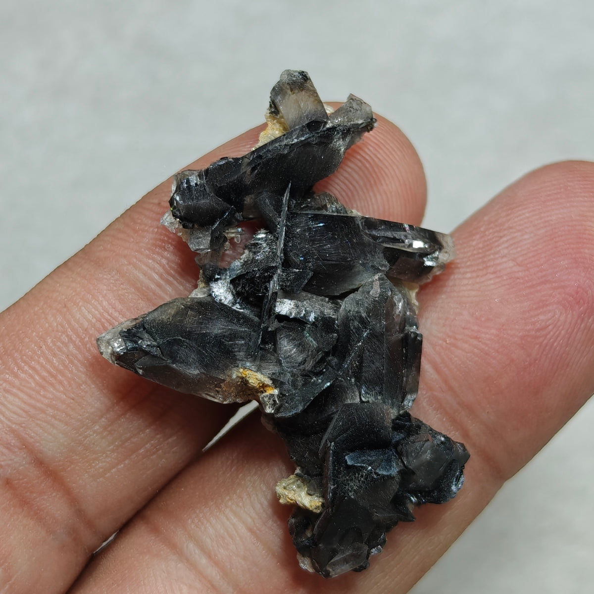 Brookite Quartz thumbnail cluster 6 grams