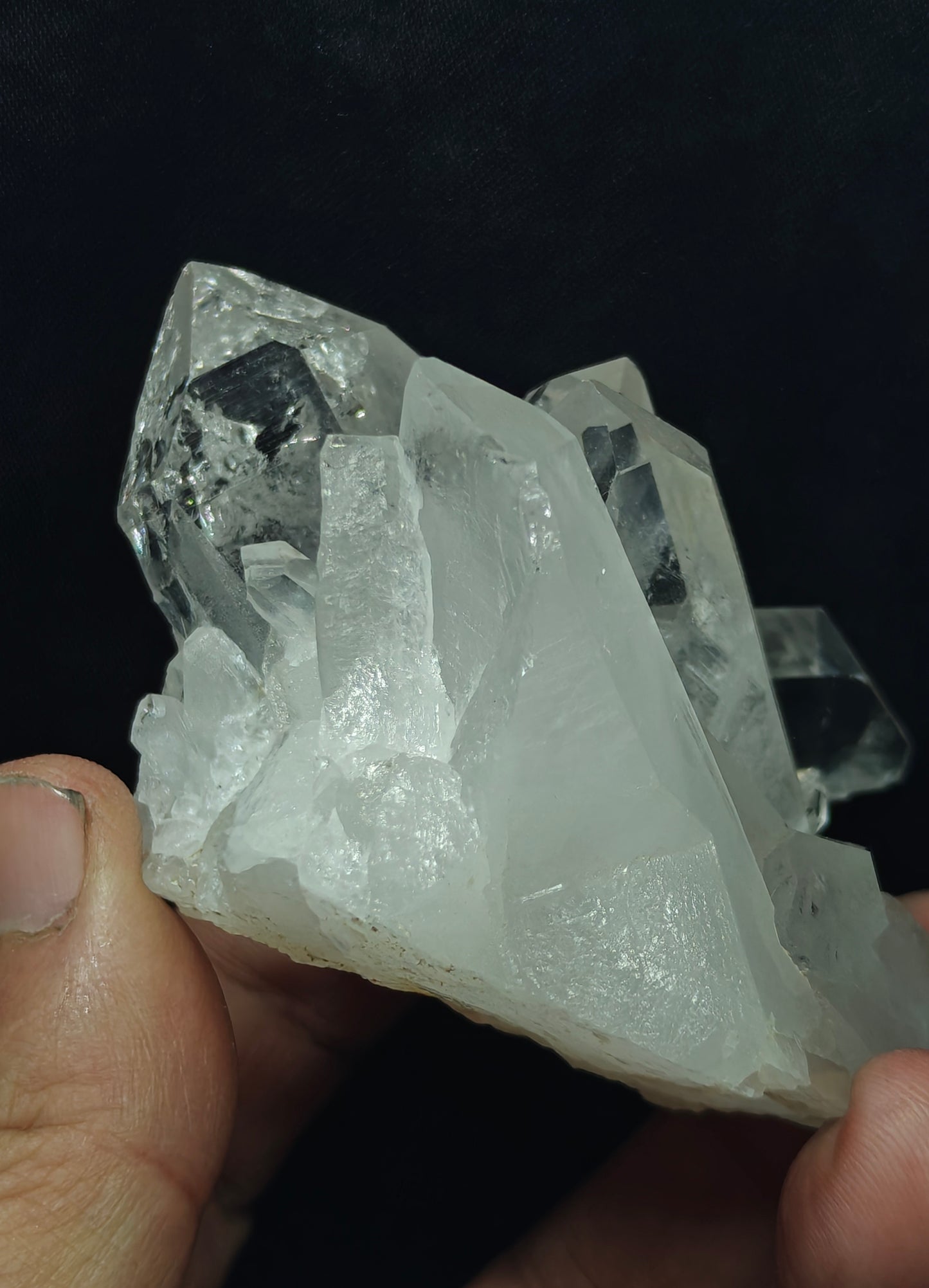An amazing specimen of terminated Quartz Crystals cluster 187 grams