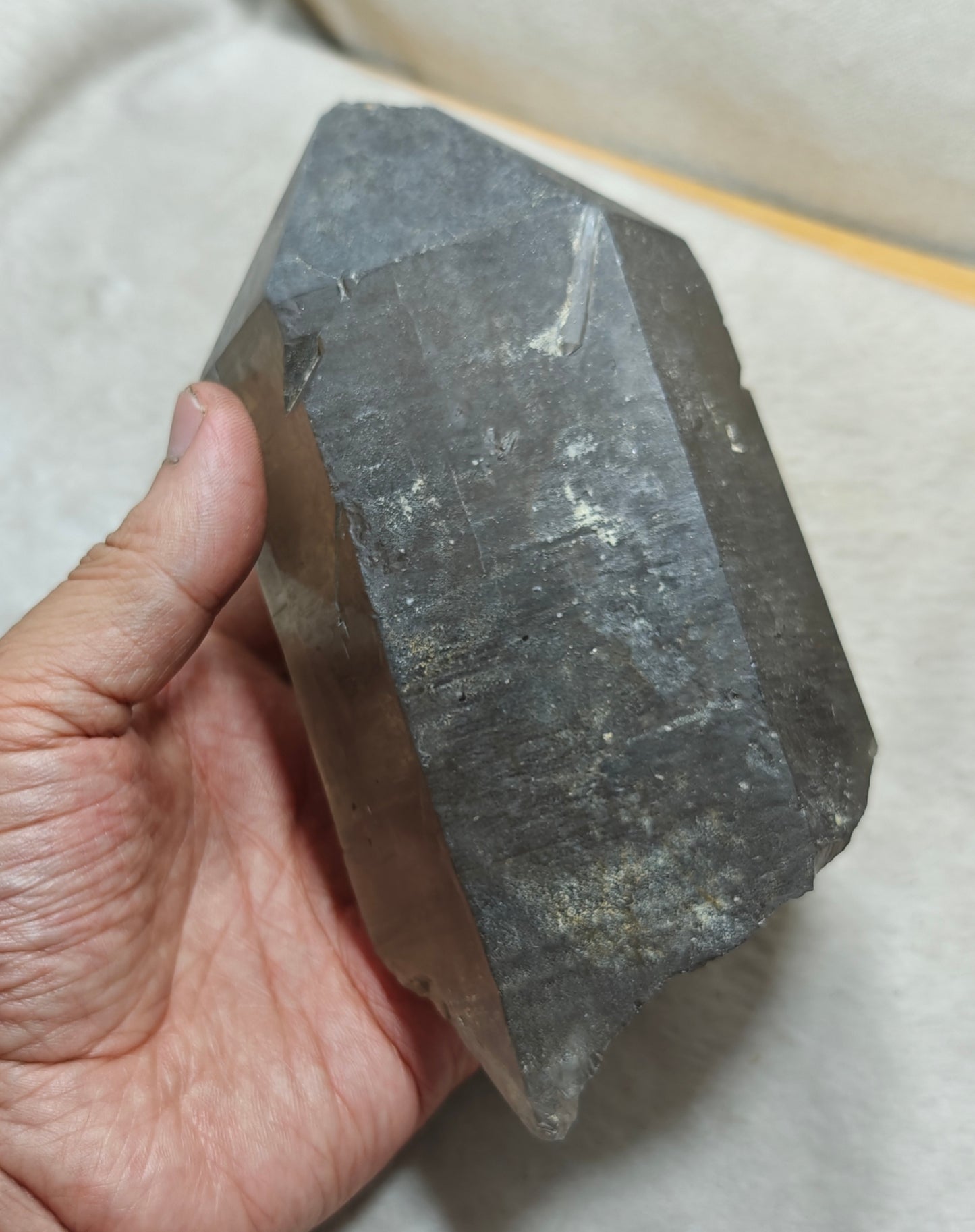Large smoky Quartz Crystal 1290 grams