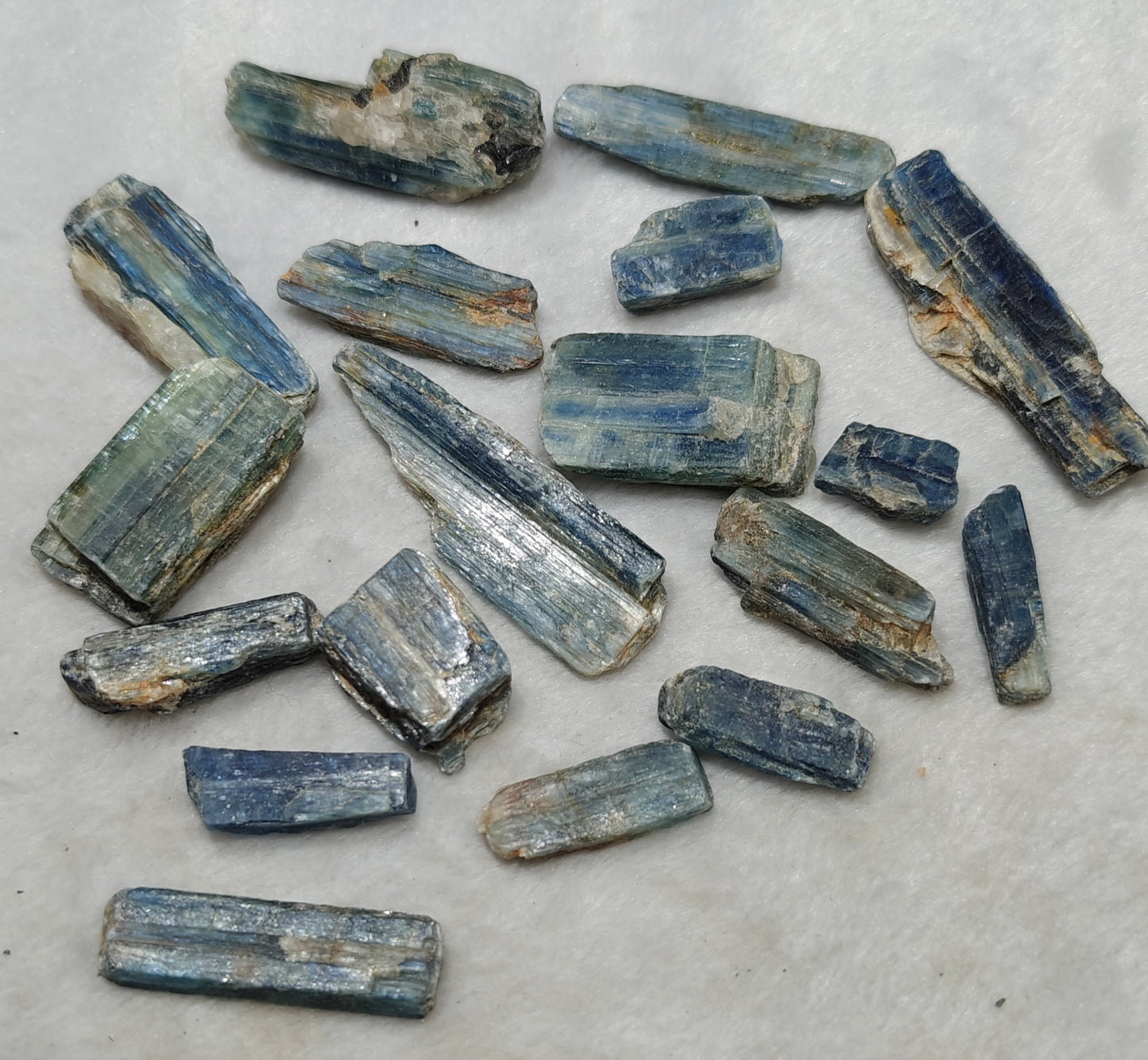 Natural kyanite crystals collection 160 grams