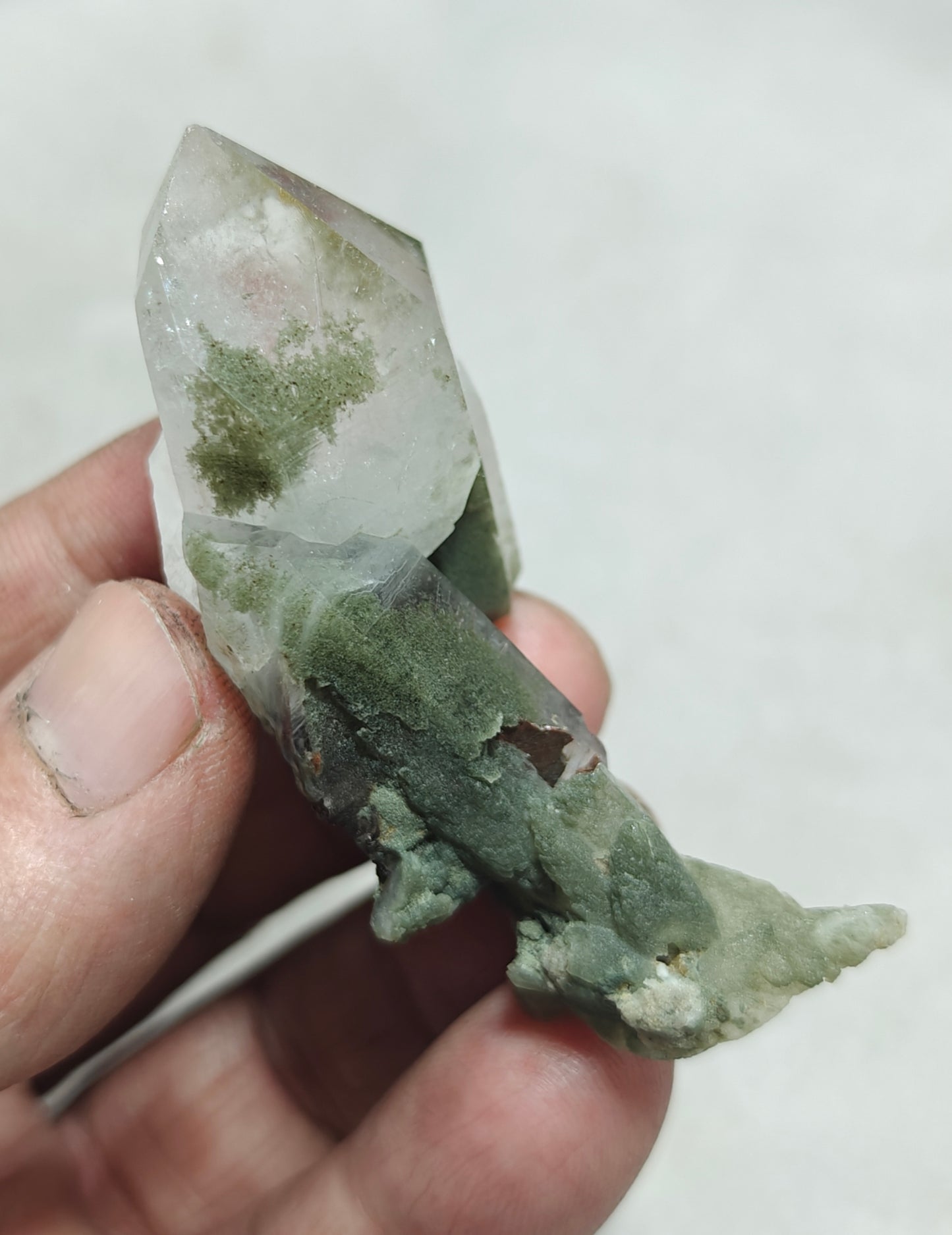 Chlorite quartz with small brookite 41 grams