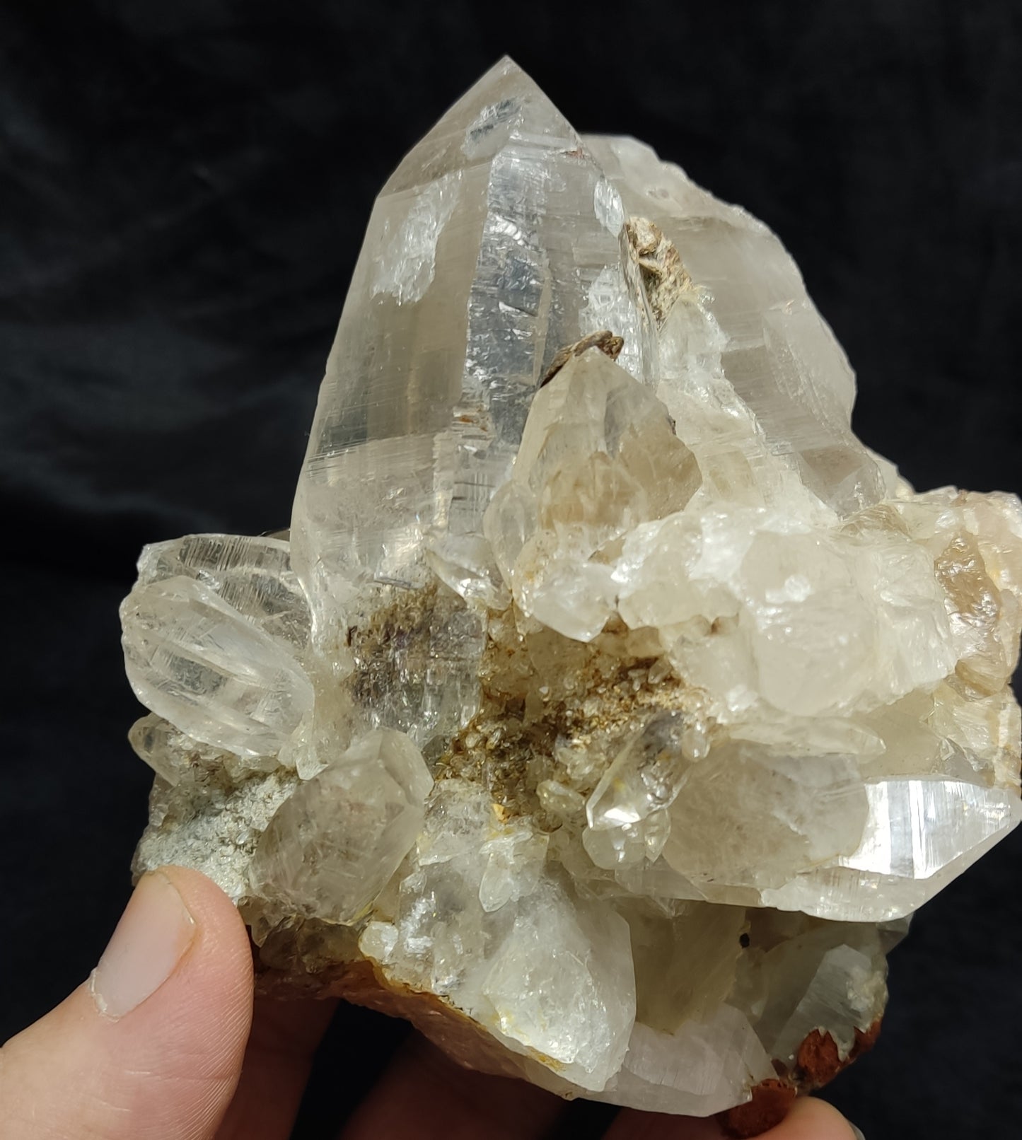 Natural terminated Quartz Specimen with Siderite 762 grams