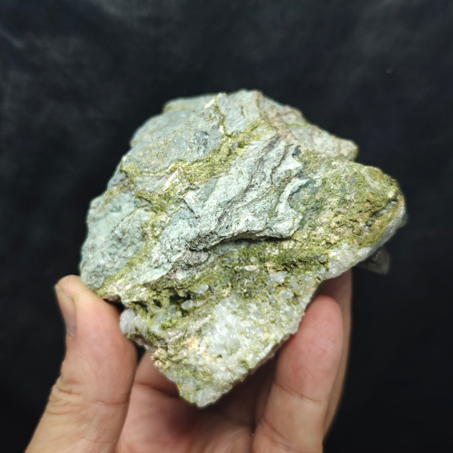Natural quartz Epidote cluster 448 grams