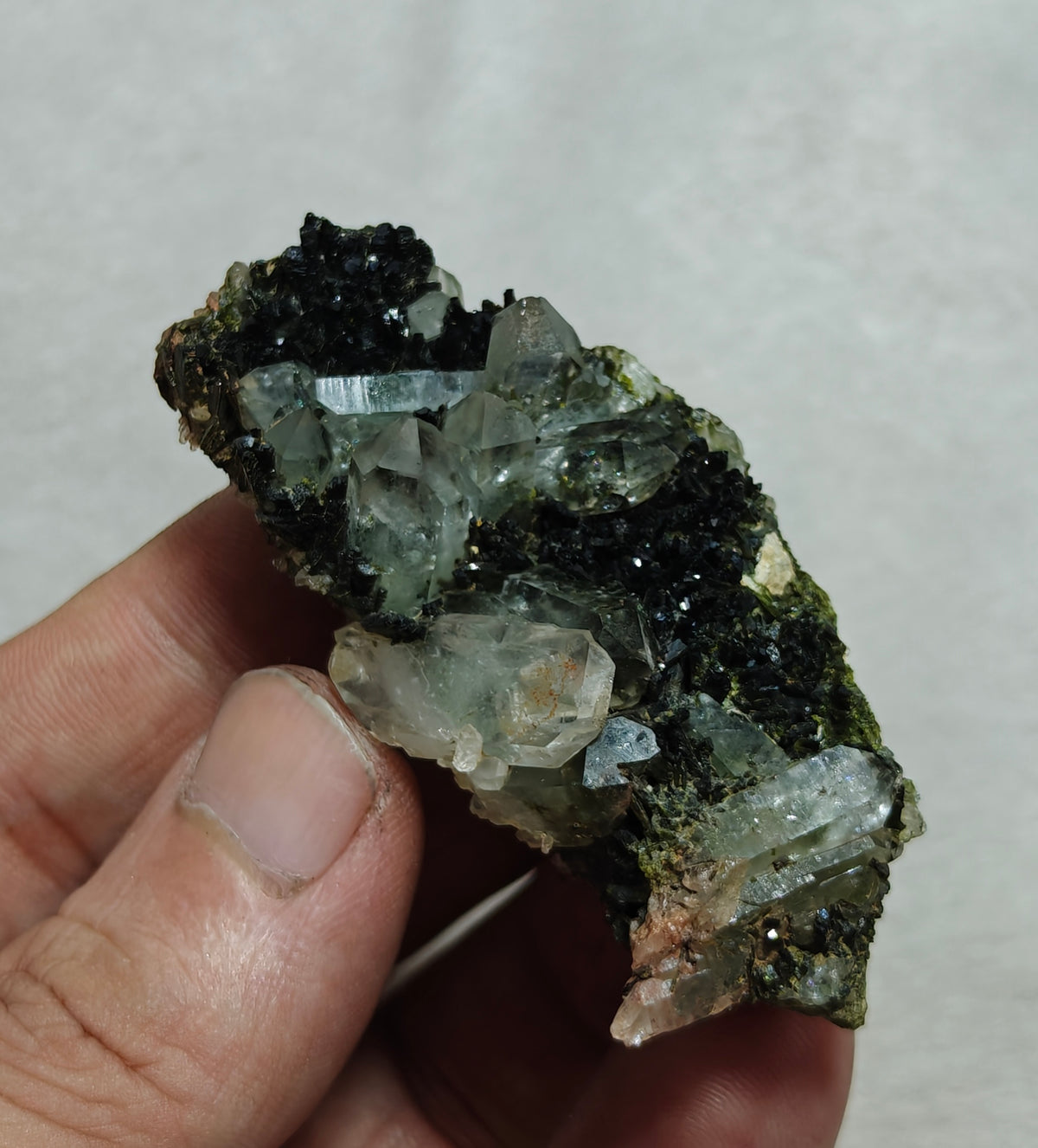 Natural quartz and Epidote cluster with 54 grams