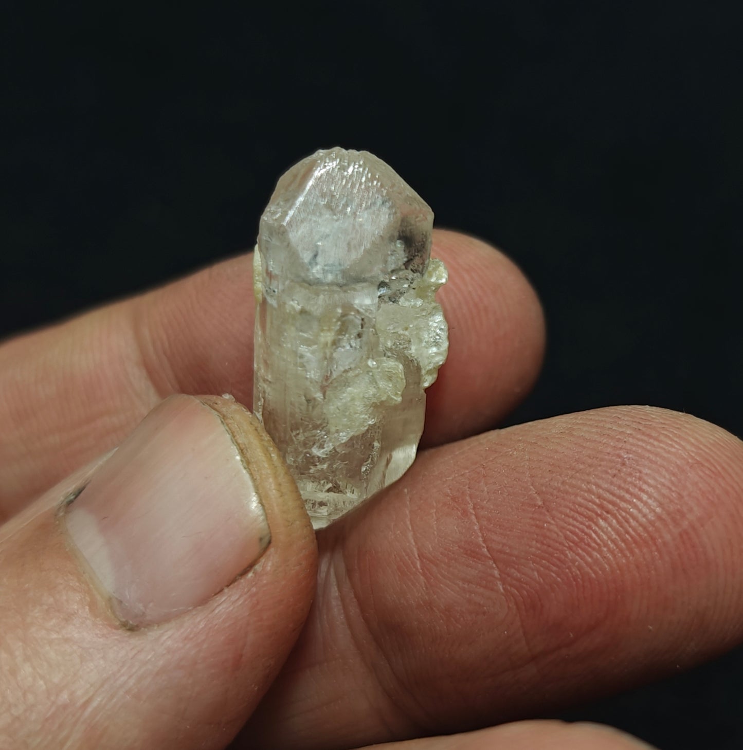 Double terminated topaz crystal