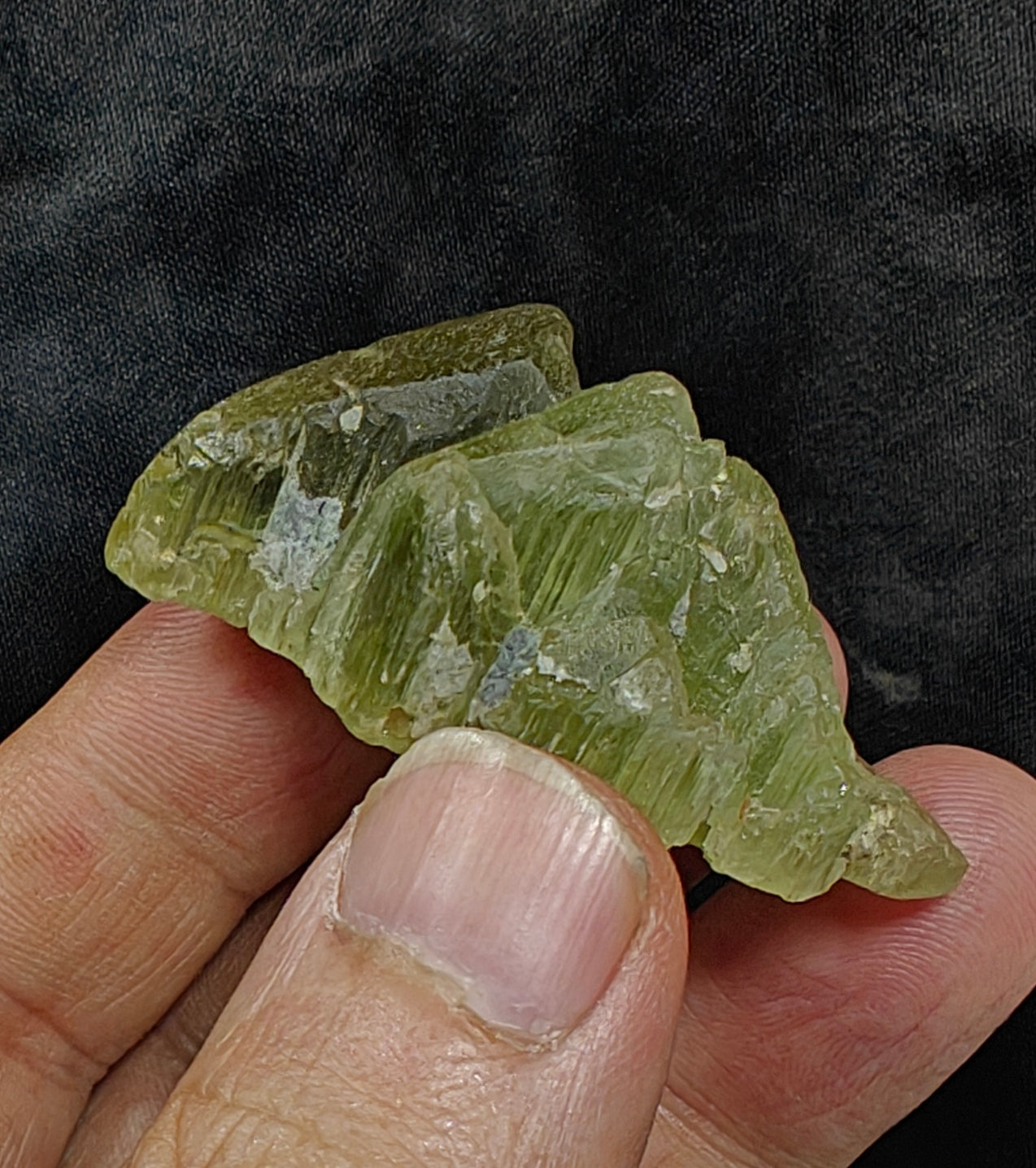 Green crystal specimen of spodumene variety triphane 34 grams