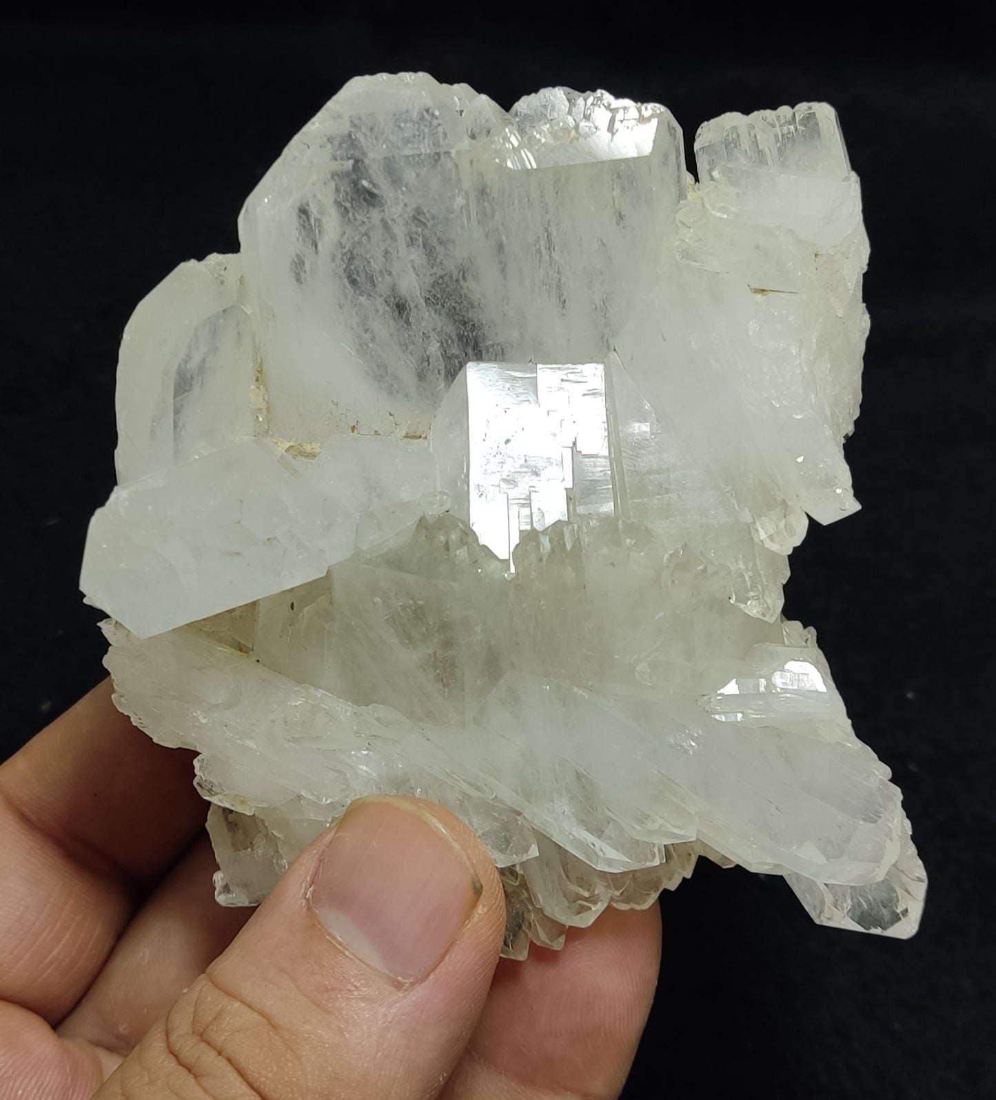 Single beautiful terminated Faden Quartz crystals specimenl 265 grams