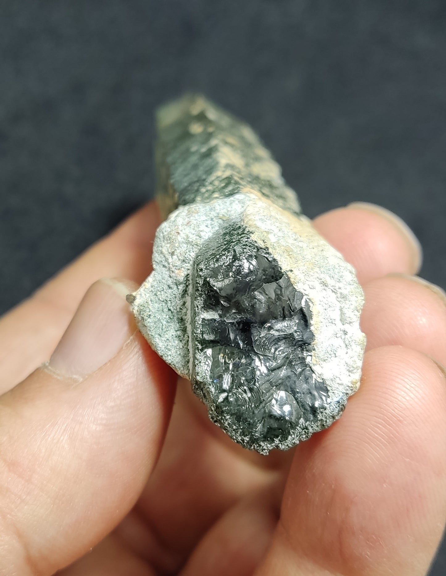 Natural chlorite Quartz crystal point 67 grams