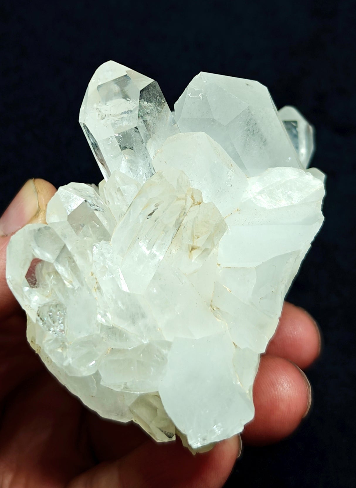 An amazing specimen of Quartz Crystals cluster combined together with beautiful terminations 272 grams