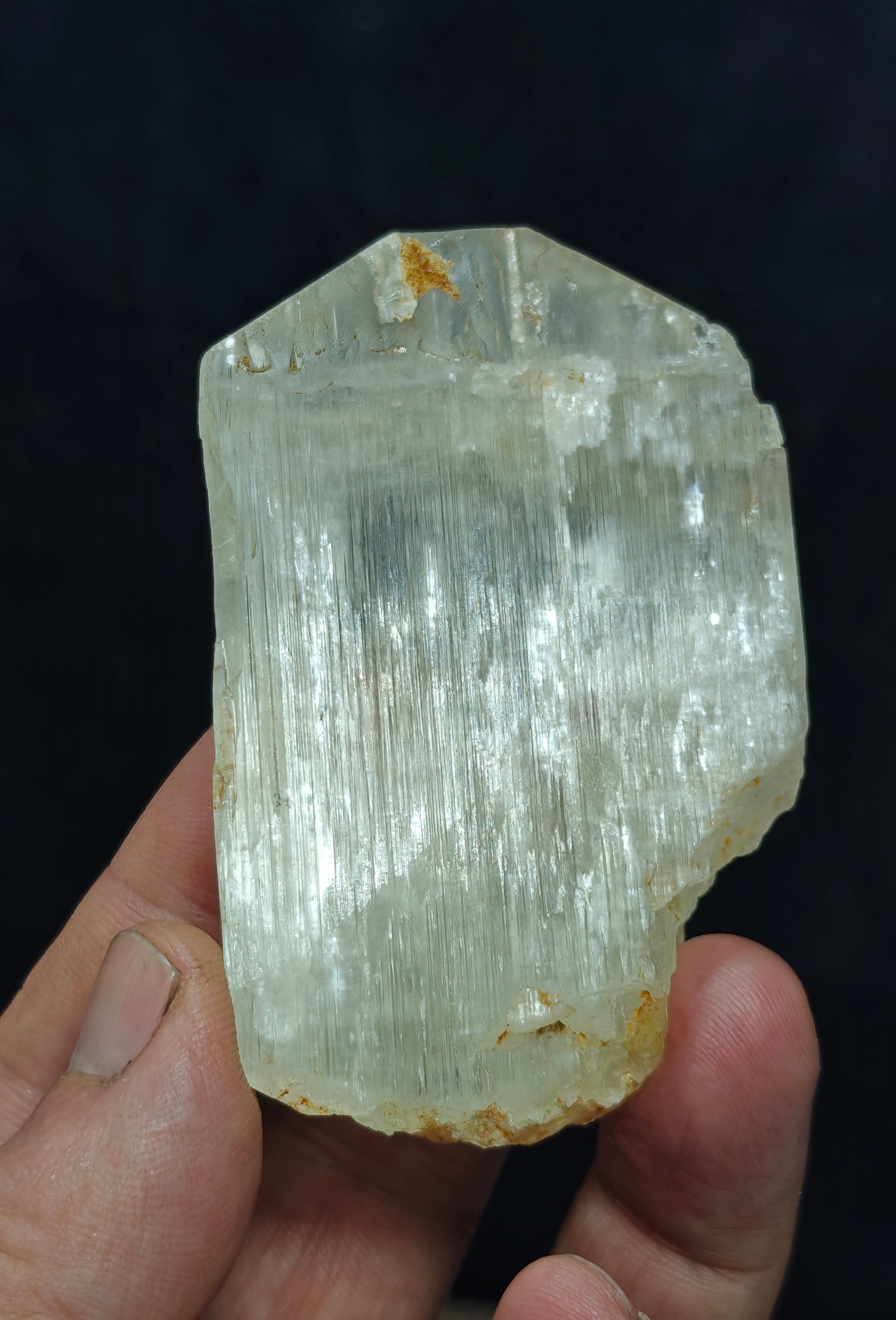 Natural spodumene crystal 105 grams