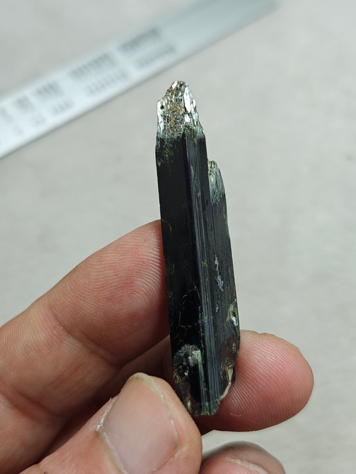 Aegirine crystal specimen 9 grams