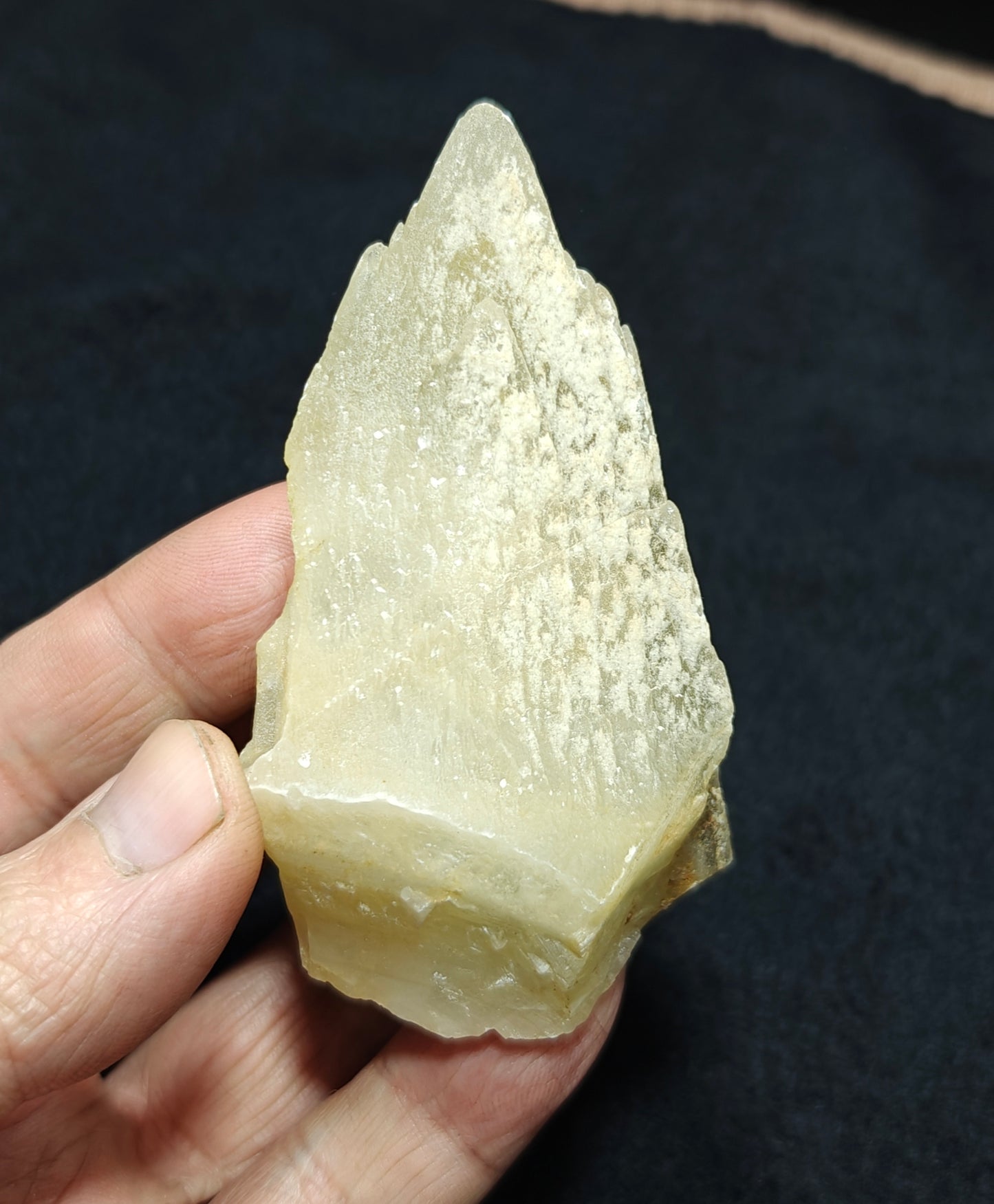 Single beautiful Dogteeth calcite crystal with beautiful terminations 147 grams