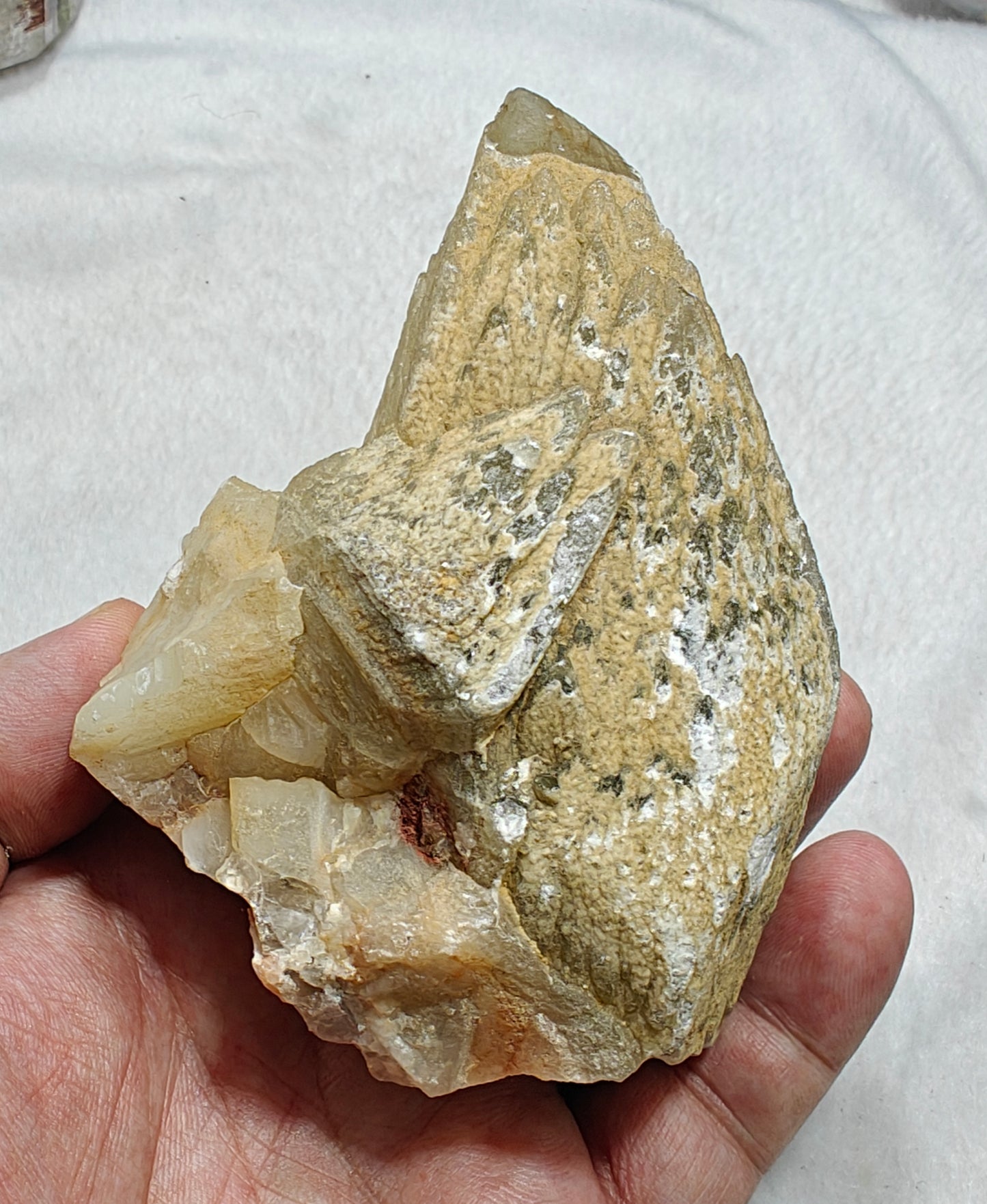 Single beautiful Dogteeth calcite crystals with beautiful terminations 419 grams