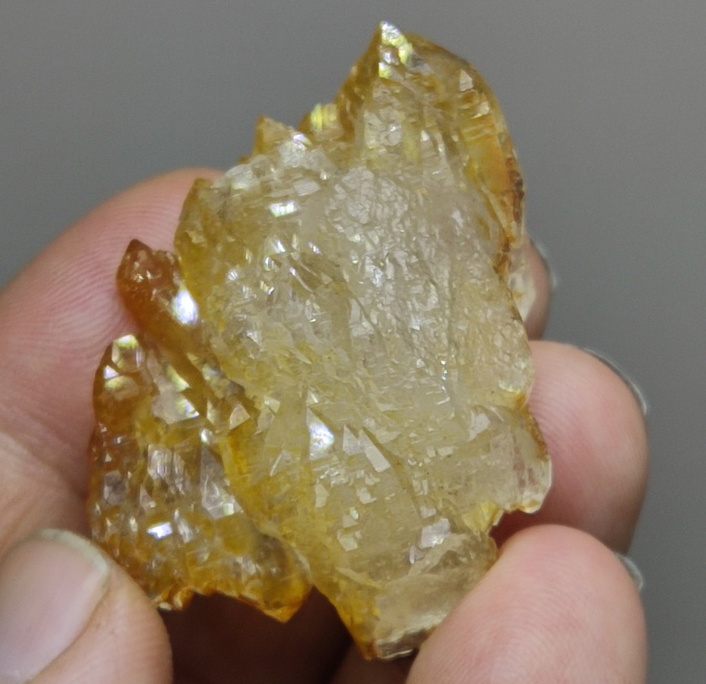 Natural Yellow Quartz Crystal 28 grams