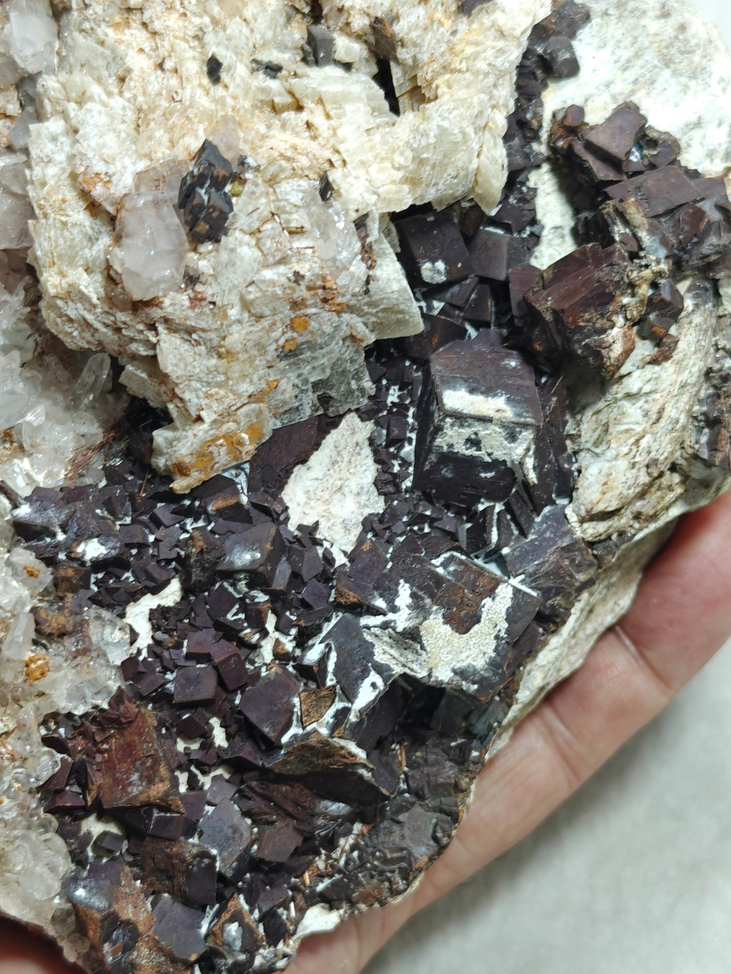 Natural quartz rutiles and siderite specimen 970 grams
