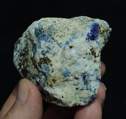 Lazurite/Sodalite/hauynite with Partly Fluorescent 274 grams