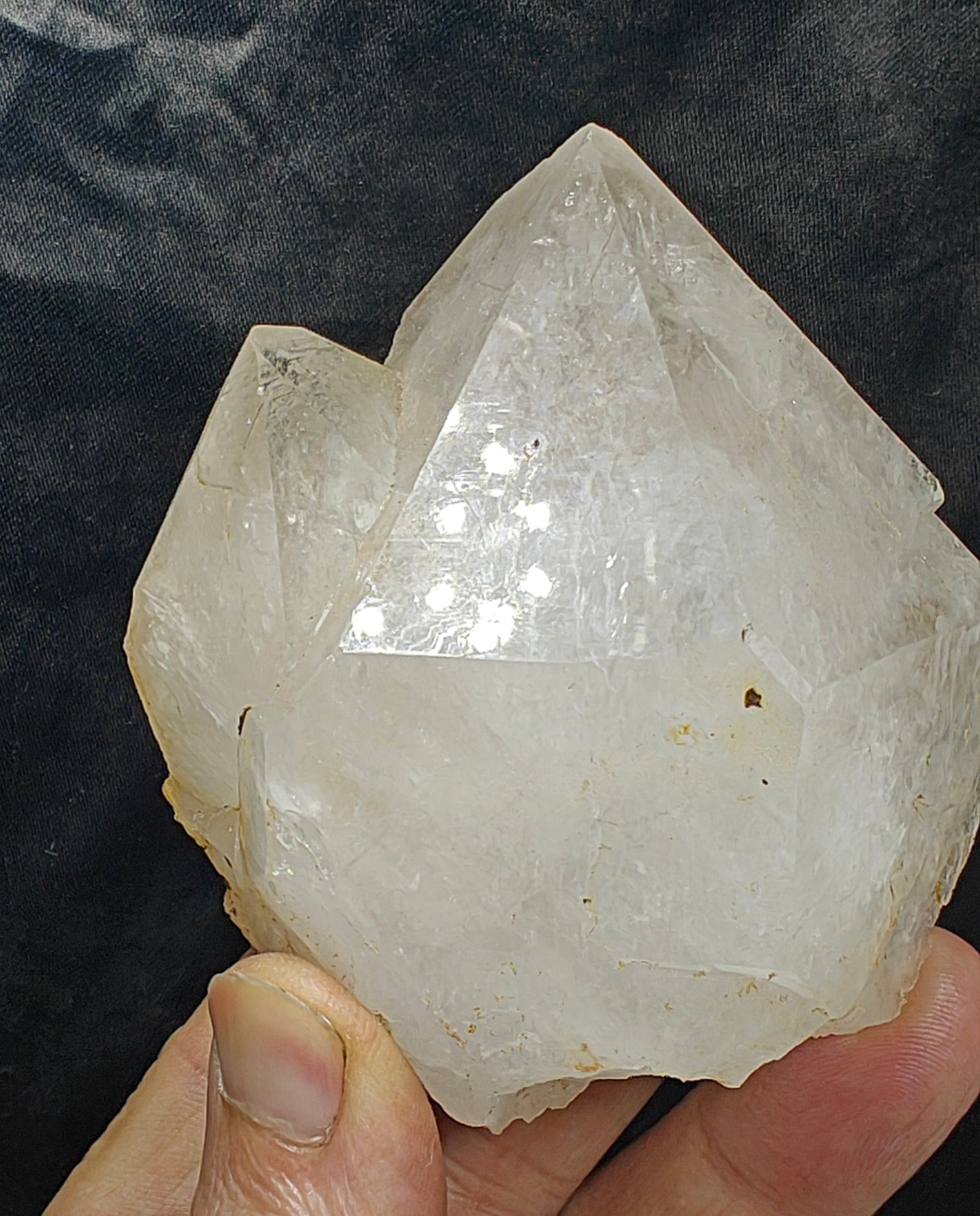 Terminated specimen of Quartz crystal 354 grams from Shalman Khyber Pakhtunkhwa