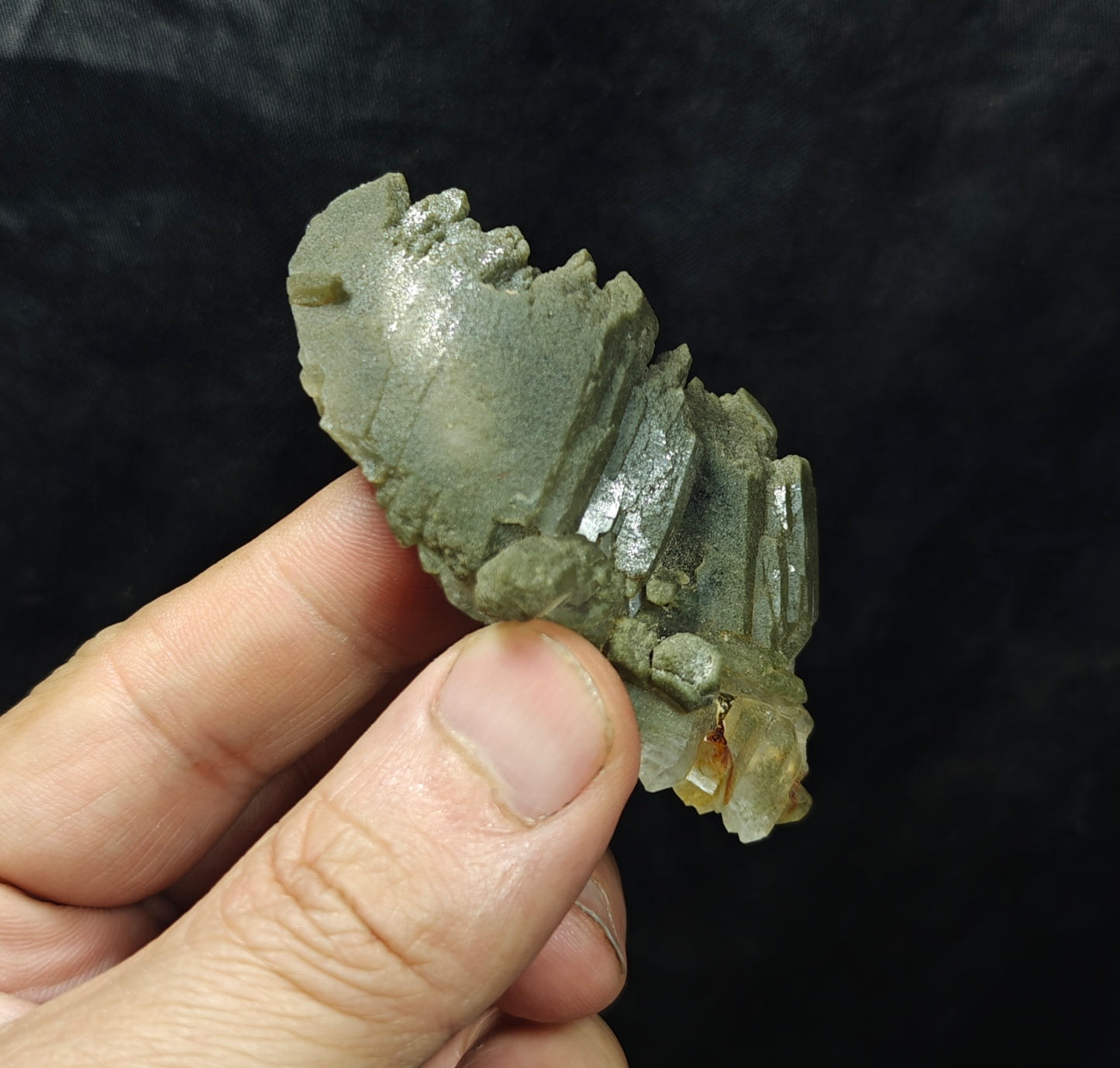 Chlorite Quartz specimen 51 grams