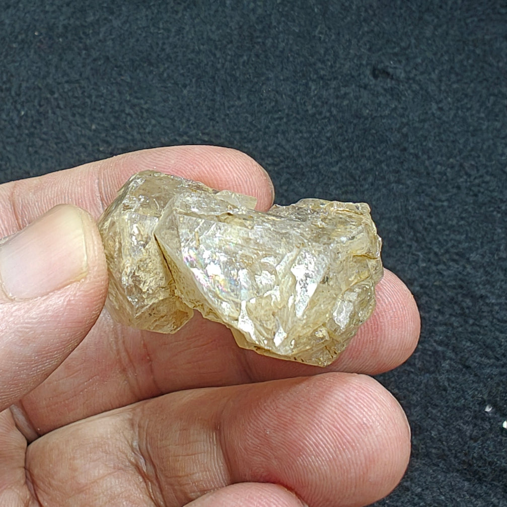 Natural window quartz fenster quartz crystal 38 grams