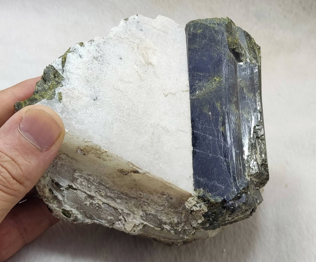 An amazing high lusterous Epidote crystal on matrix with Albite 943 cluster grams