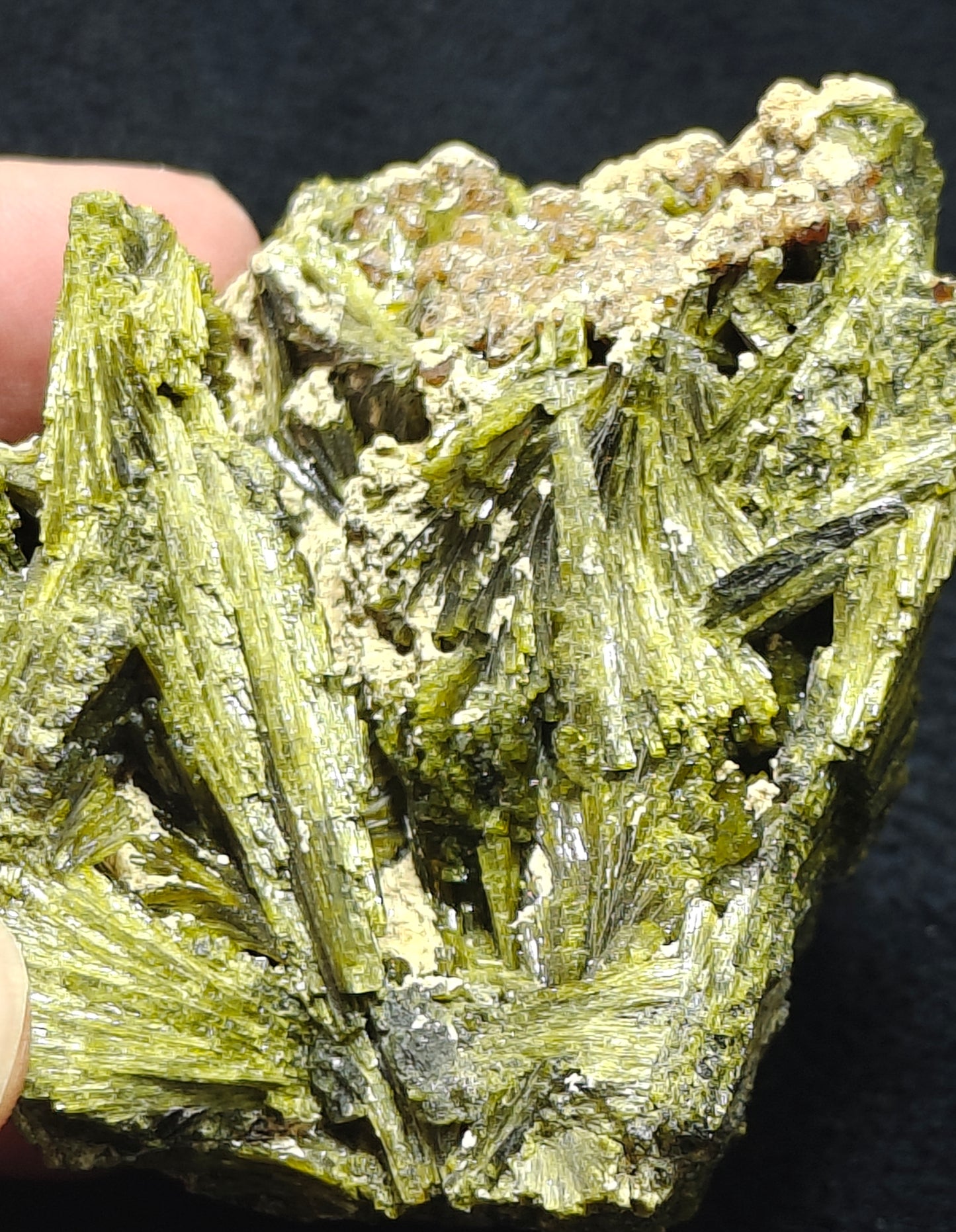 Natural Epidote cluster spray like formation 342 grams