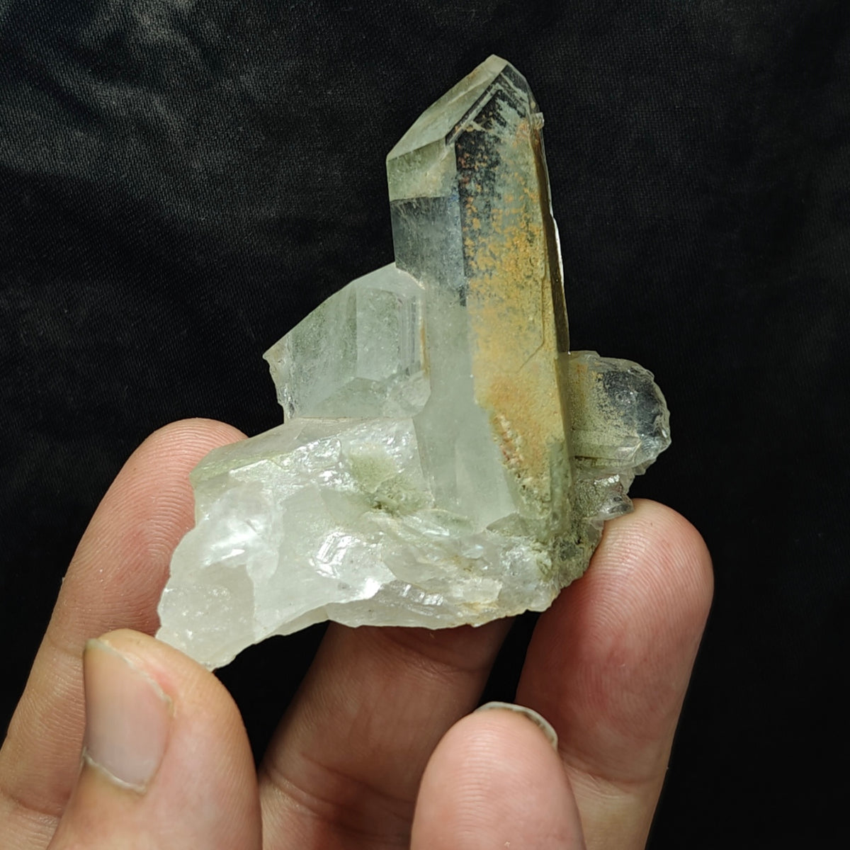 両剣クローライトクォーツ（緑泥石入り水晶）クラスター 64g