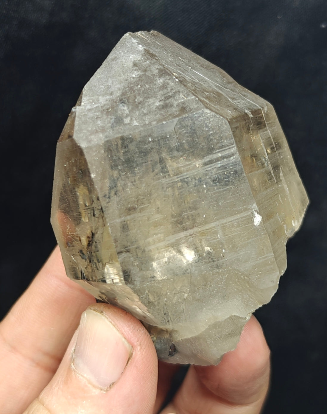 Natural smoky Quartz Crystal 195 grams