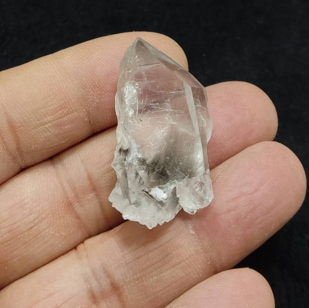 Single beautiful brookite included Quartz Crystal 17 grams