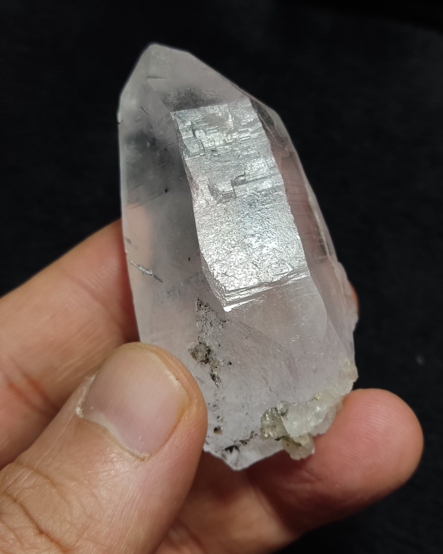 Natural quartz light amethyst crystal 83 grams