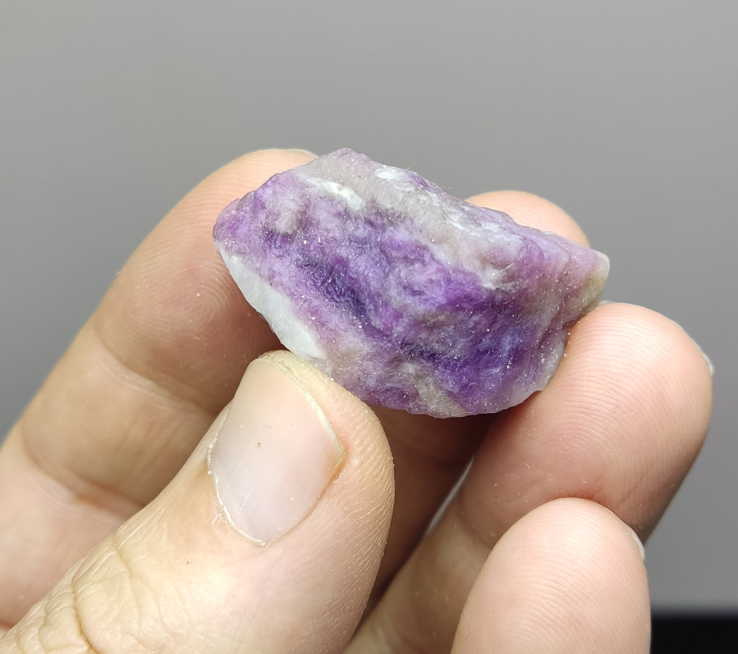 An amazing specimen hackmanite on matrix highly Tenebrescent 14 grams